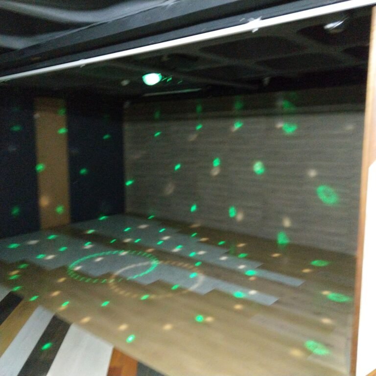 Pista de dança do Shelter iluminada